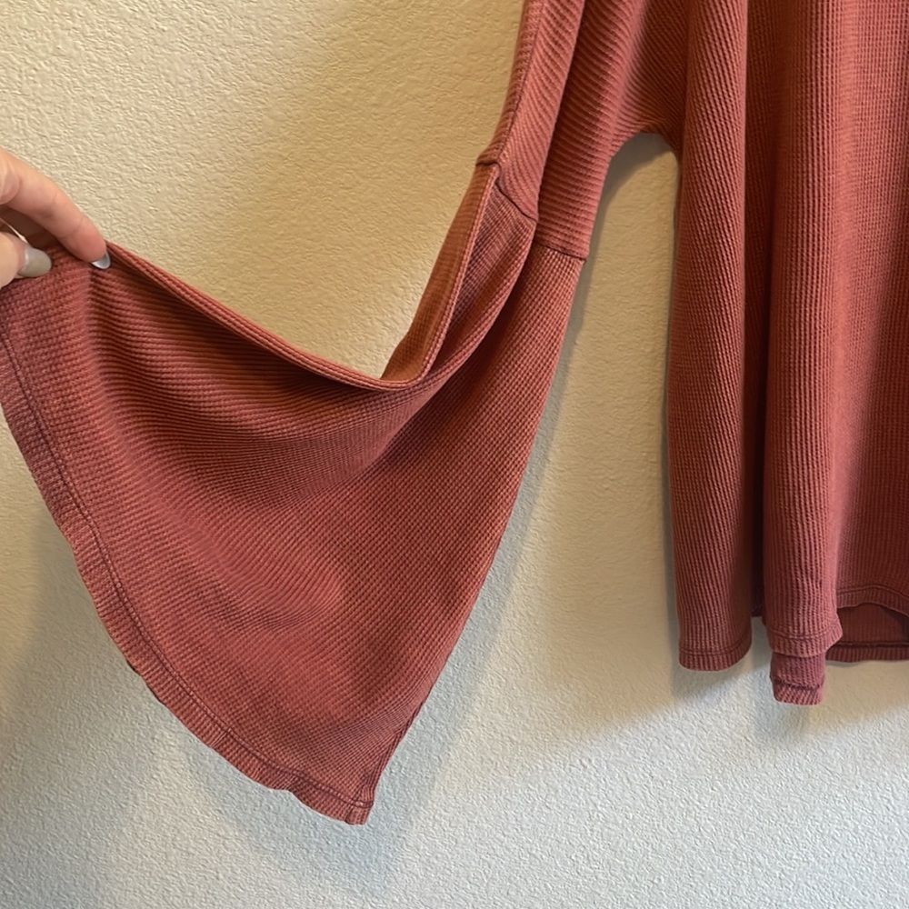 bell sleeve top - Picture 3 of 4